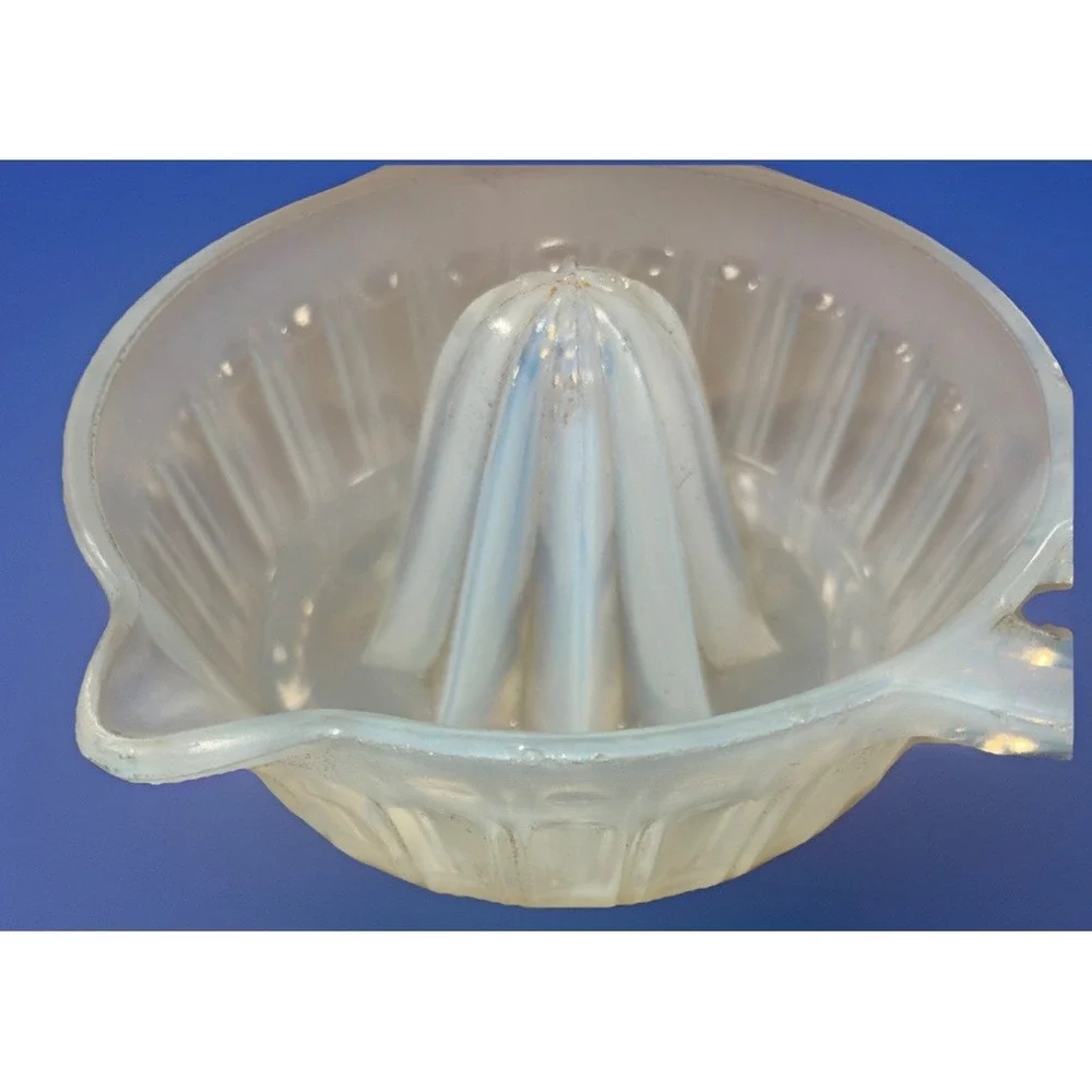 Vintage‎ FRY Citrus Juicer Reamer Opalescent Swirled Glass Ribbed Cottagecore